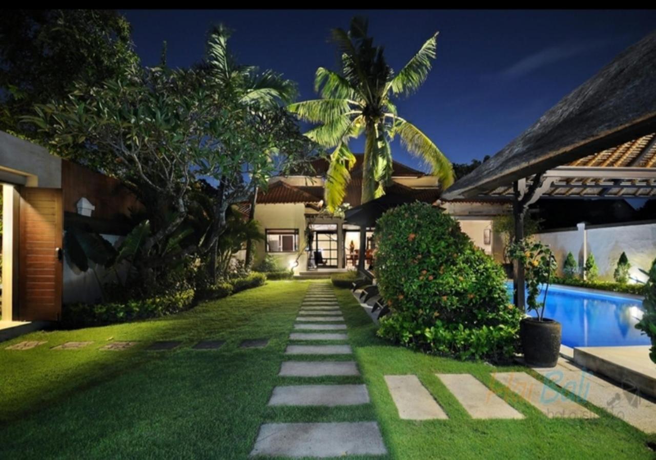 Villa Seminyak William Ngoại thất bức ảnh